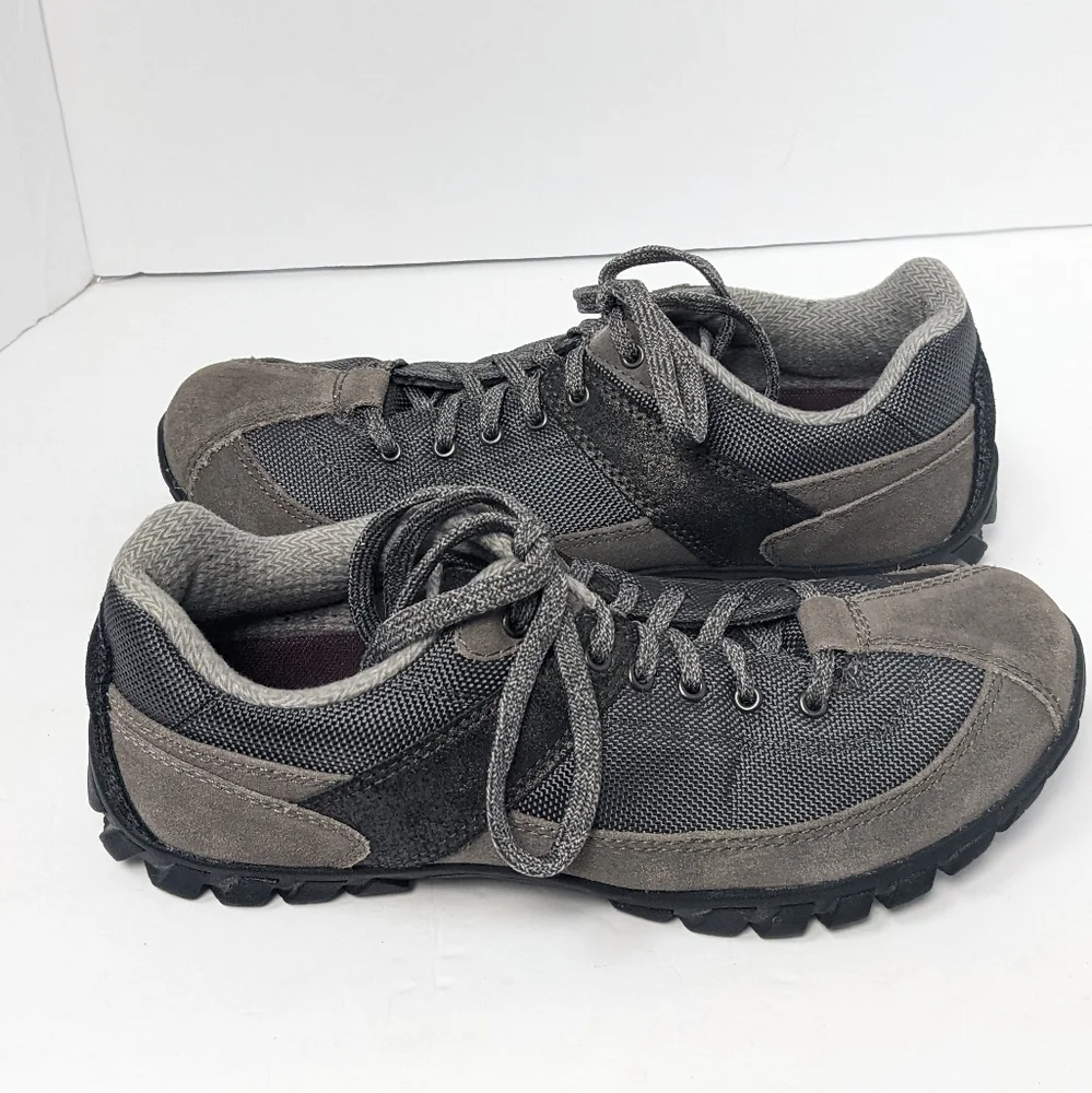 easy spirit explore sneakers